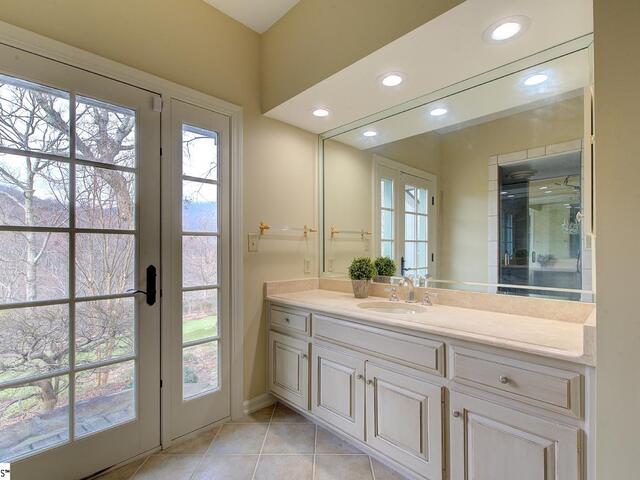 Photo of 21 Eagle Rock Road