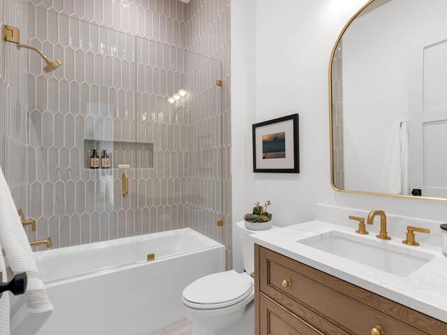 Photo of 189 Crowne Hill Way