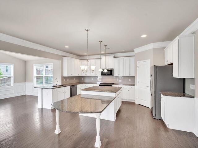 Photo of 26 Palm Springs Way