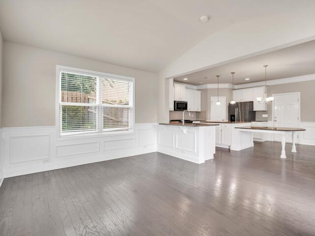 Photo of 26 Palm Springs Way