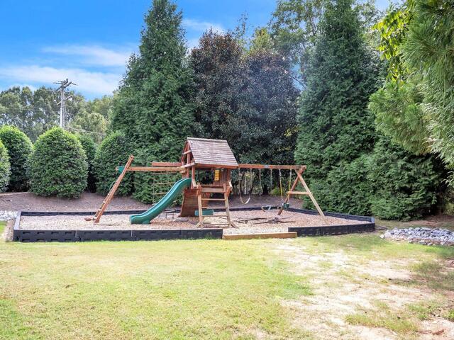 Photo of 26 Palm Springs Way