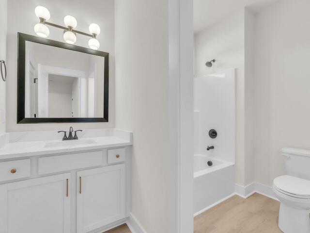 Photo of 4052 Hollybank Drive