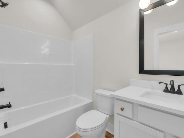 Photo of 4052 Hollybank Drive