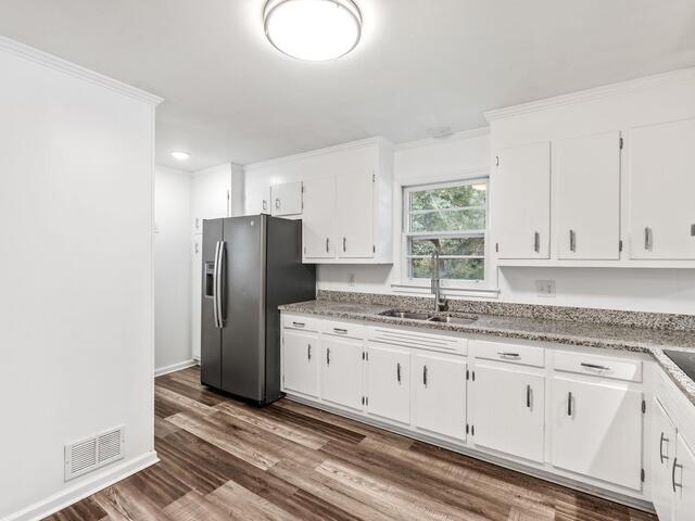 Photo of 100 Swinton Drive