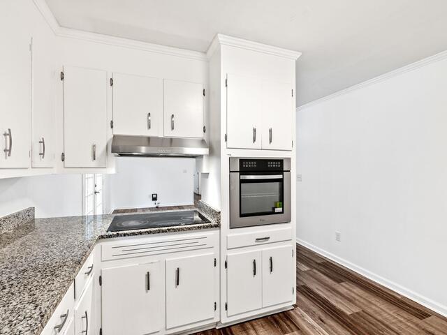 Photo of 100 Swinton Drive