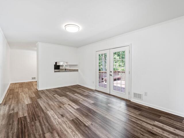 Photo of 100 Swinton Drive