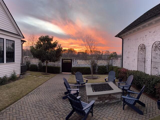 Photo of 201 Rembert Street