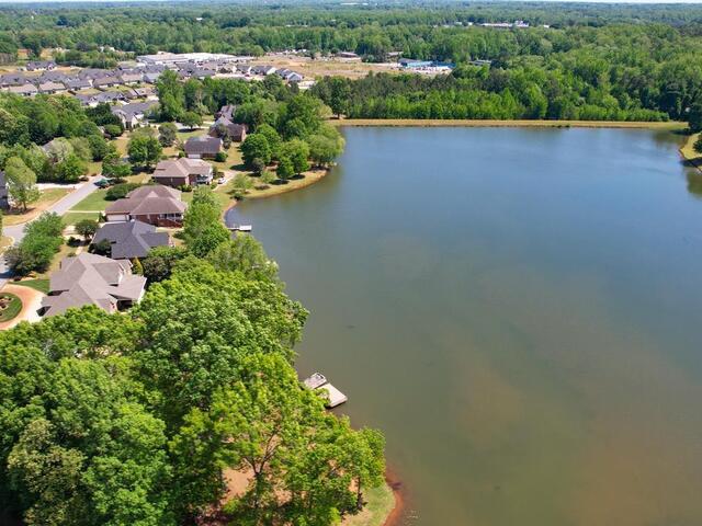 Photo of 234 N Lake Emory Drive