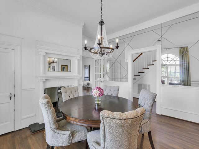 Photo of 109 W Curtis Street