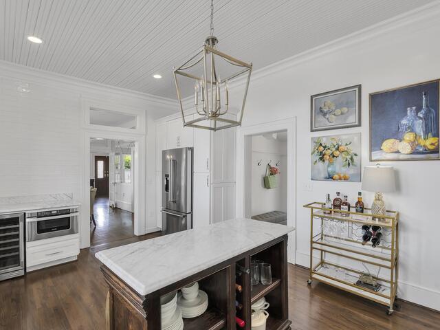 Photo of 109 W Curtis Street