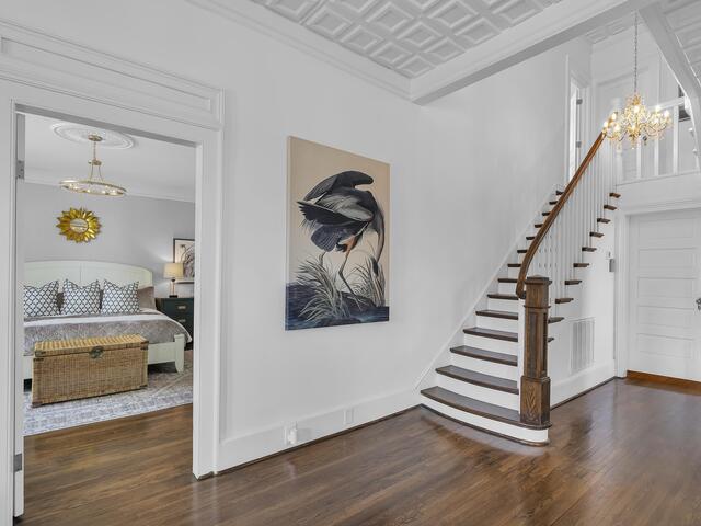Photo of 109 W Curtis Street