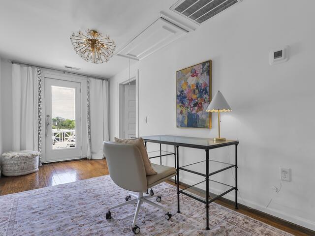 Photo of 109 W Curtis Street