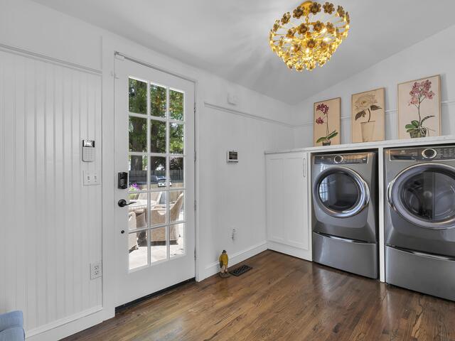 Photo of 109 W Curtis Street