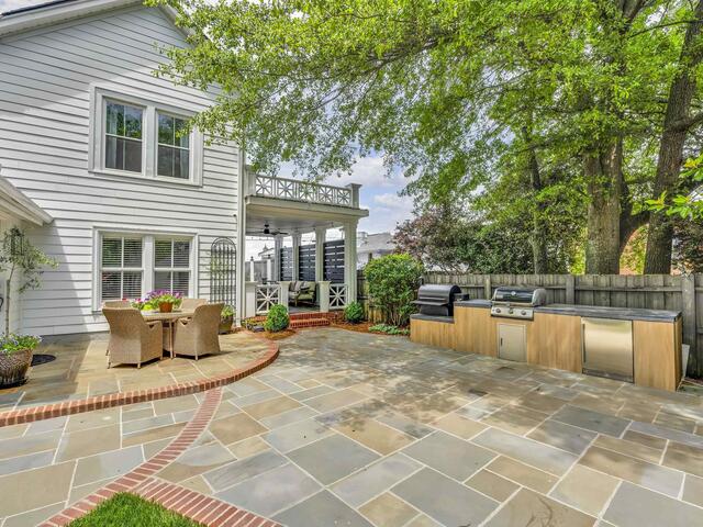 Photo of 109 W Curtis Street