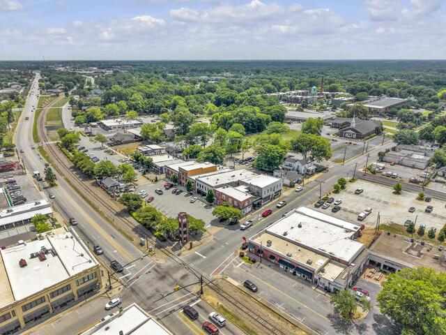 Photo of 109 W Curtis Street