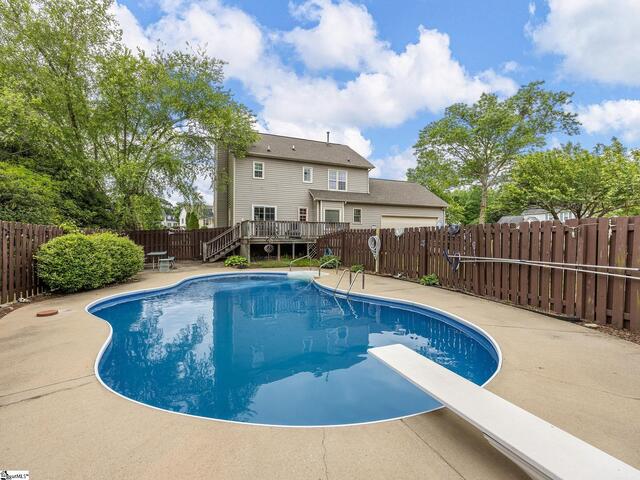 Photo of 101 Jamestown Court