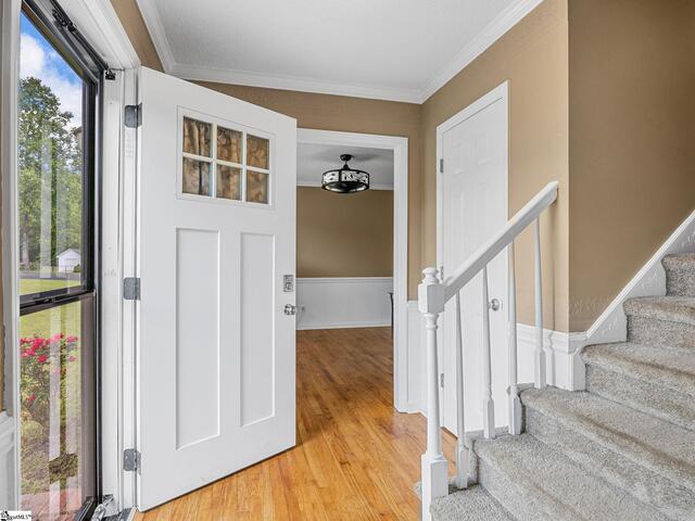 Photo of 101 Jamestown Court