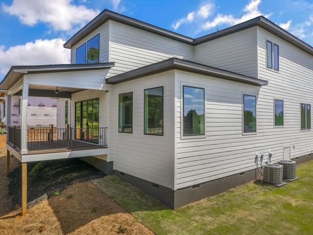 Photo of 48 Village Crest Drive