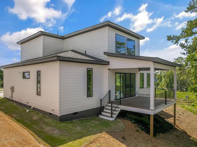Photo of 48 Village Crest Drive