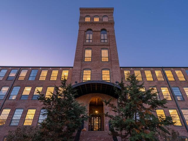 Photo of 400 Mills Avenue