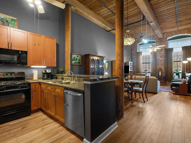 Photo of 400 Mills Avenue