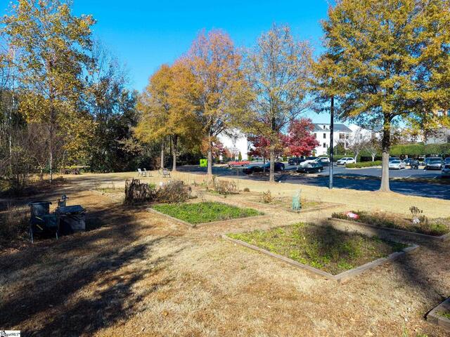 Photo of 400 Mills Avenue
