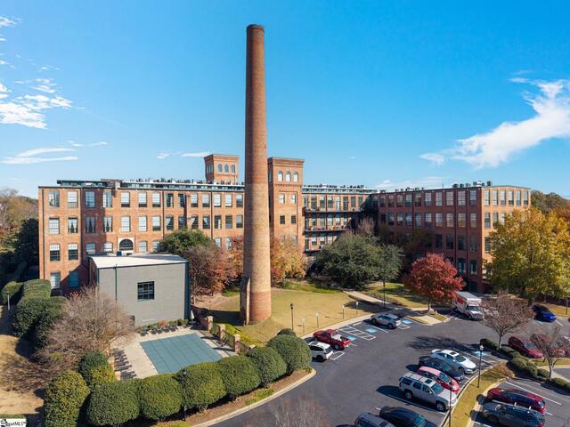 Photo of 400 Mills Avenue