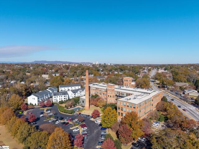 Photo of 400 Mills Avenue