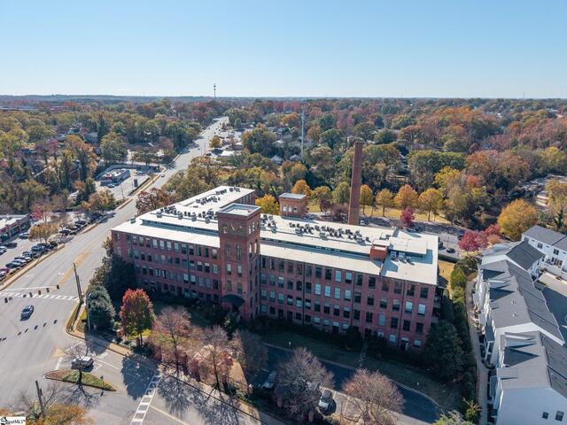 Photo of 400 Mills Avenue