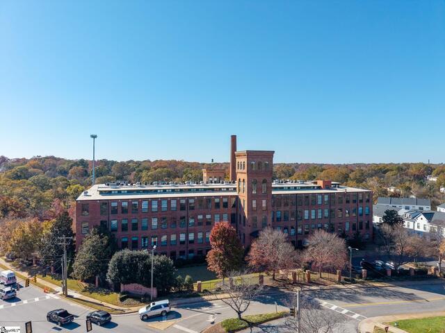 Photo of 400 Mills Avenue