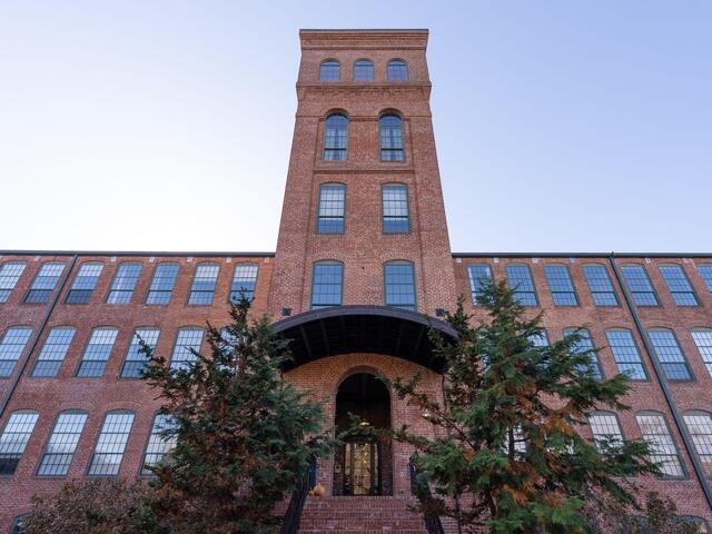 Photo of 400 Mills Avenue