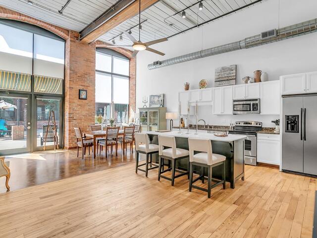 Photo of 300 South Street