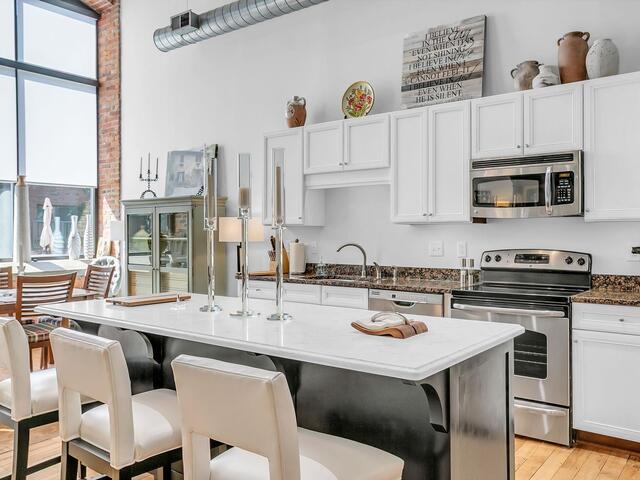 Photo of 300 South Street