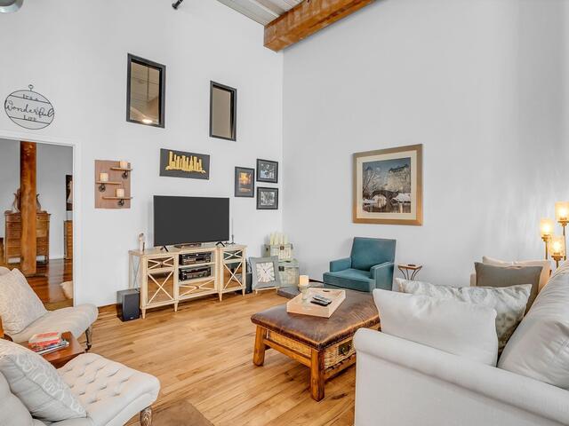 Photo of 300 South Street