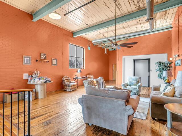 Photo of 300 South Street
