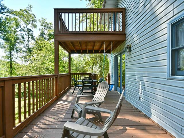 Photo of 215 Riverside Drive