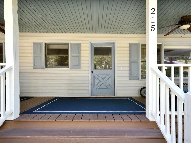 Photo of 215 Riverside Drive
