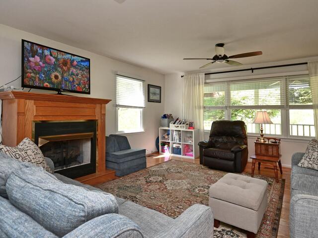 Photo of 215 Riverside Drive