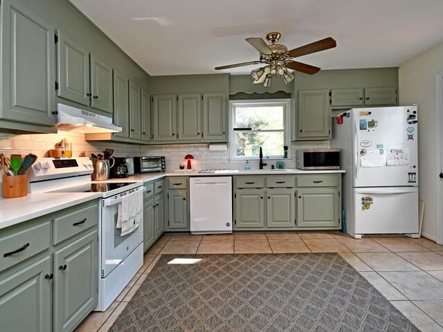 Photo of 215 Riverside Drive