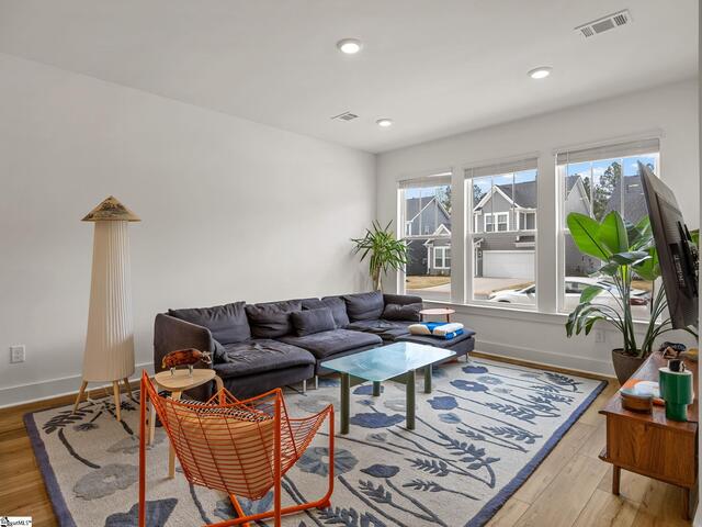 Photo of 476 Mill Park Way