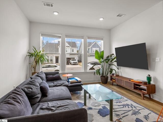 Photo of 476 Mill Park Way