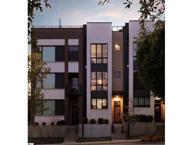 Photo of 611 N Main Street