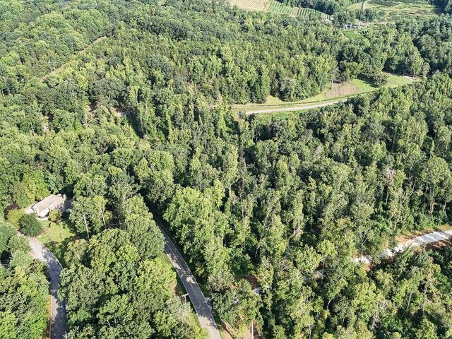 Photo of 502 Chinquapin Road