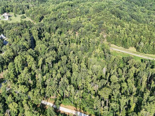 Photo of 502 Chinquapin Road