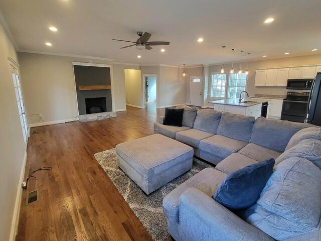 Photo of 109 Buddy Avenue