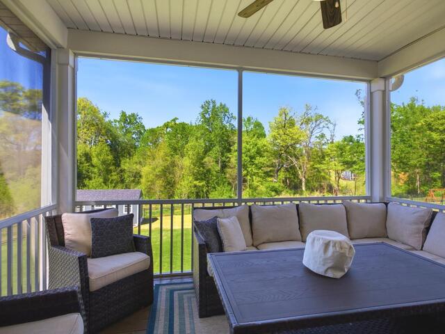 Photo of 318 Summerall Drive