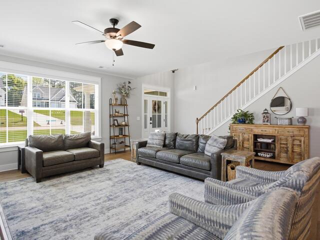 Photo of 318 Summerall Drive