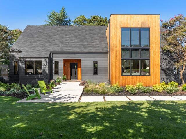 Photo of 15 E Montclair Avenue