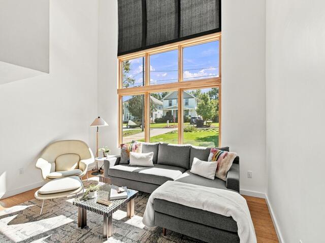 Photo of 15 E Montclair Avenue