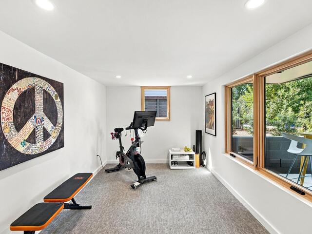 Photo of 15 E Montclair Avenue
